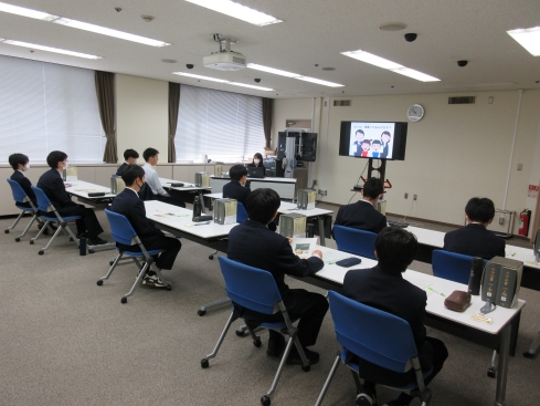 移動教室の様子（上杉山中学校の皆さん）