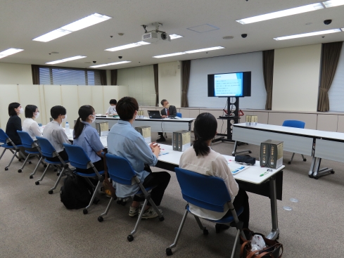 検察庁訪問の様子（東北大学法学部生の皆さん）